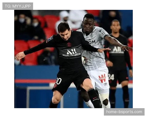 维尔茨替补造点引发讨论 倒地动作是否夸张存在不同看法 维尔茨替补造点引发讨论 倒地动作是否夸张存在不同看法